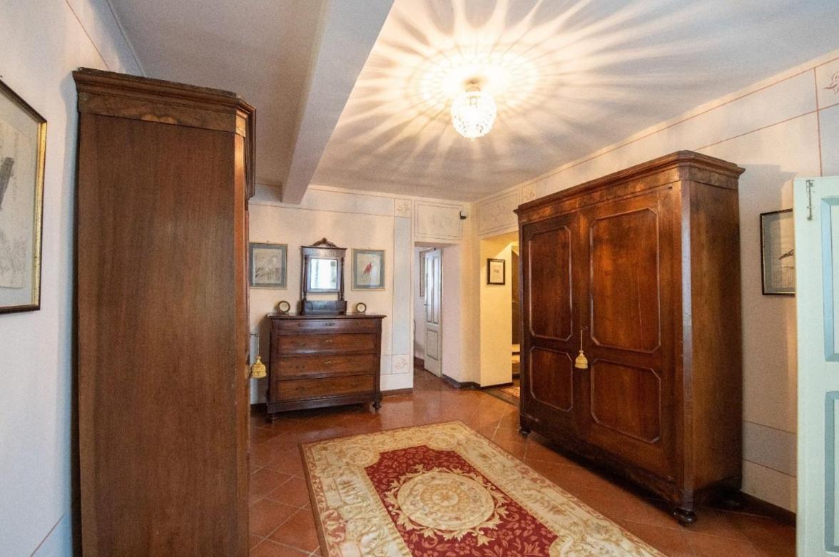 Villa Ottocentesca Immersa Nel Verde Montecavolo Екстер'єр фото