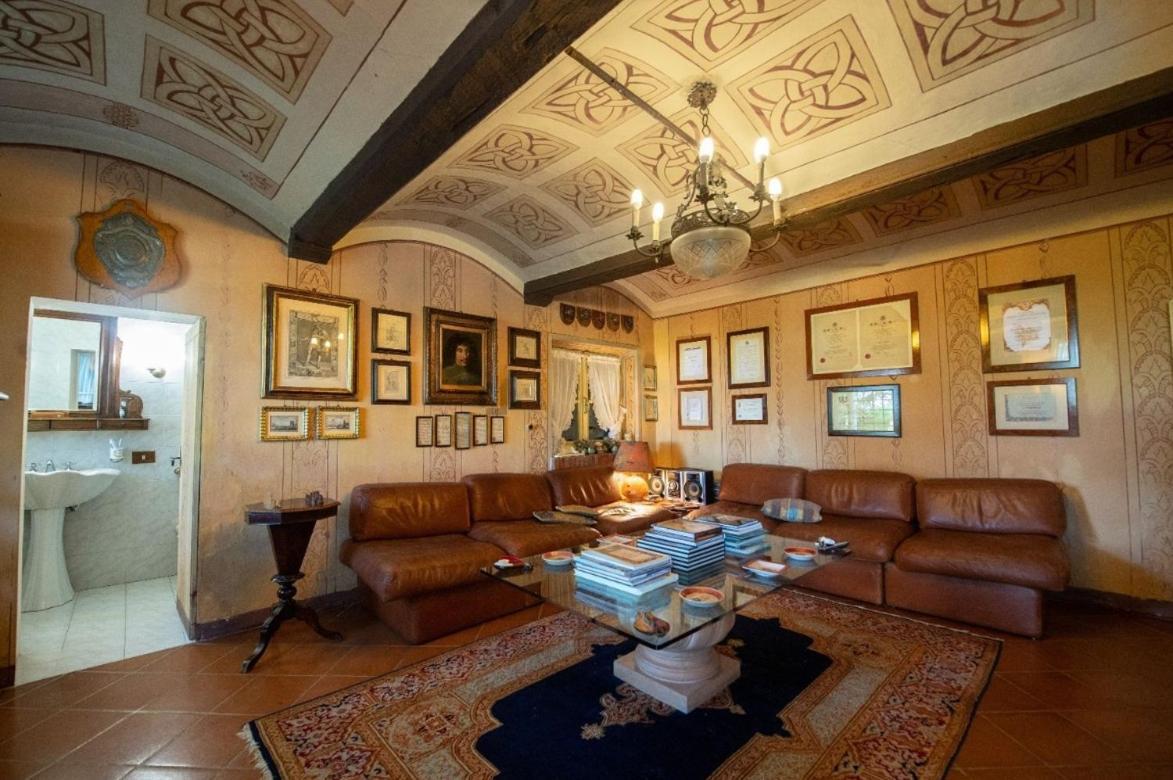 Villa Ottocentesca Immersa Nel Verde Montecavolo Екстер'єр фото