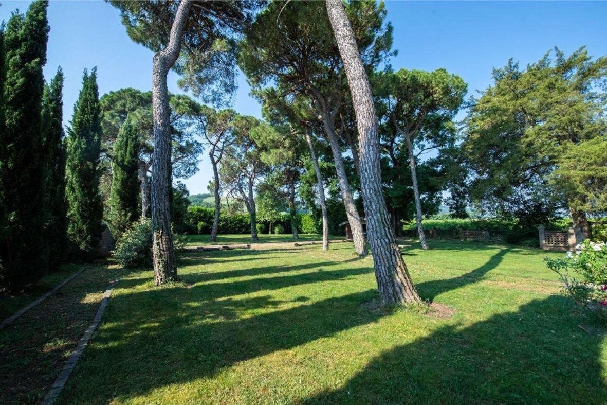 Villa Ottocentesca Immersa Nel Verde Montecavolo Екстер'єр фото